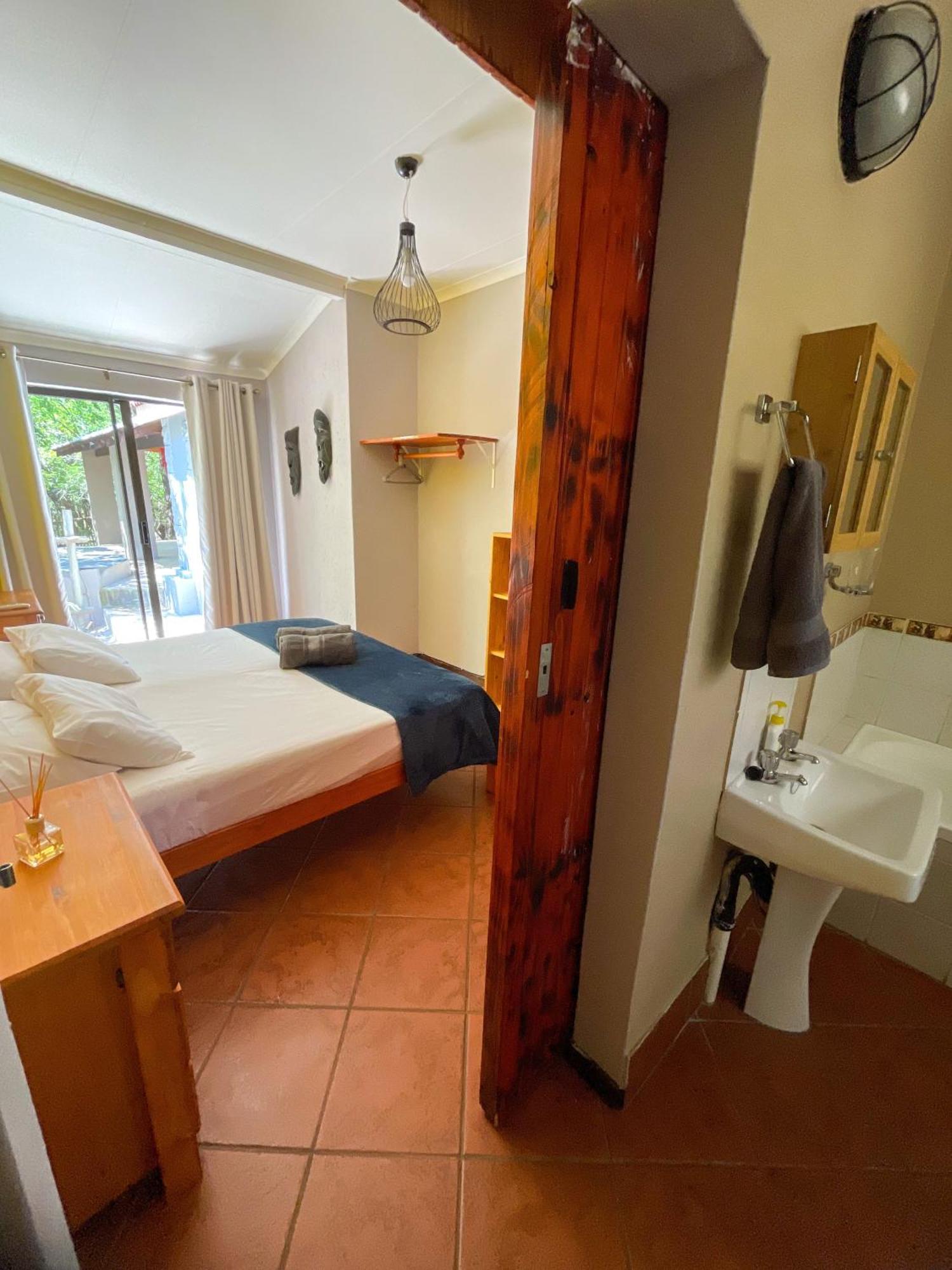 Kruger Park Hostel 玛洛斯帕克 外观 照片